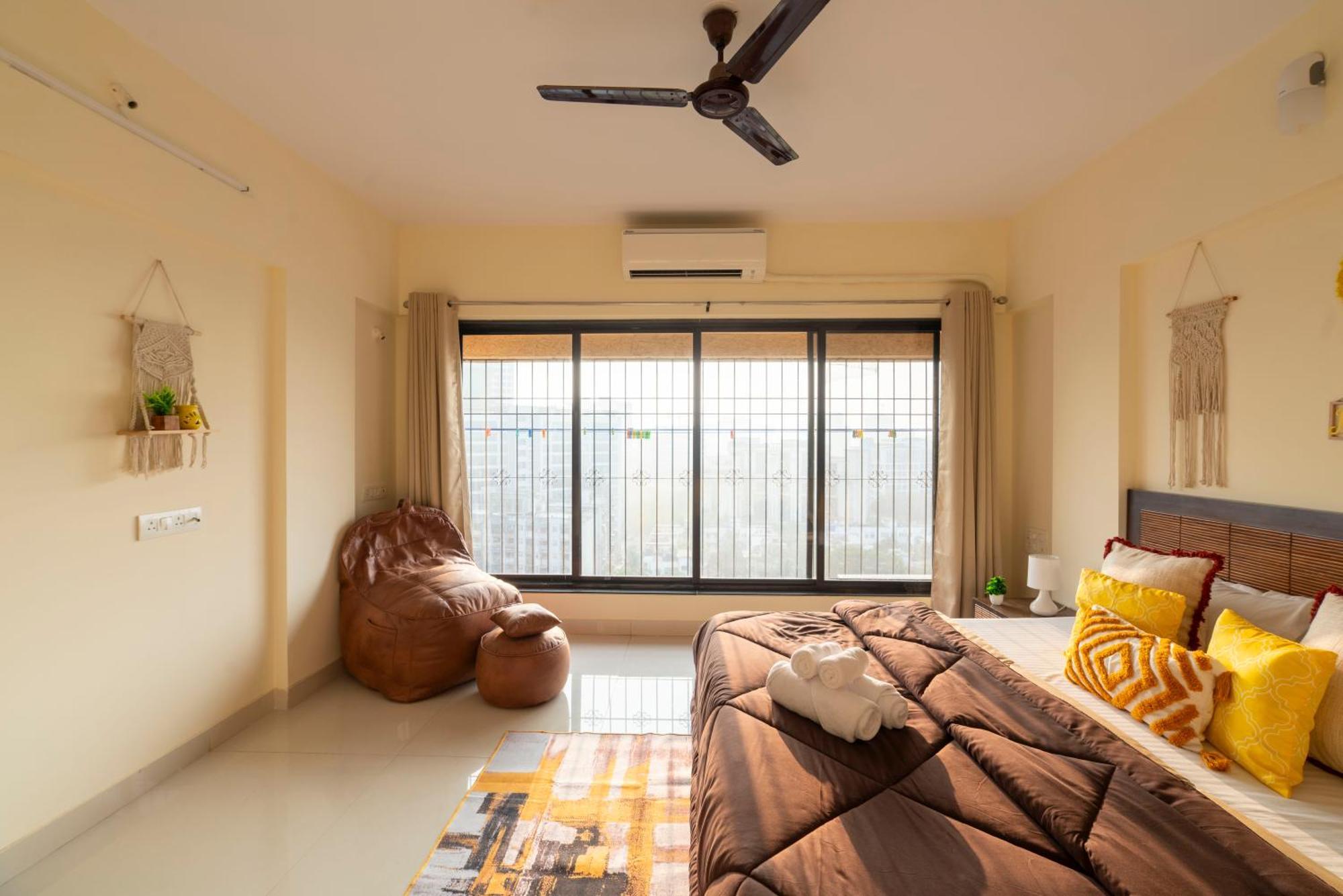 Spacious, Stylish, Upper Floor 3bhk Near Bkc * Bombaj