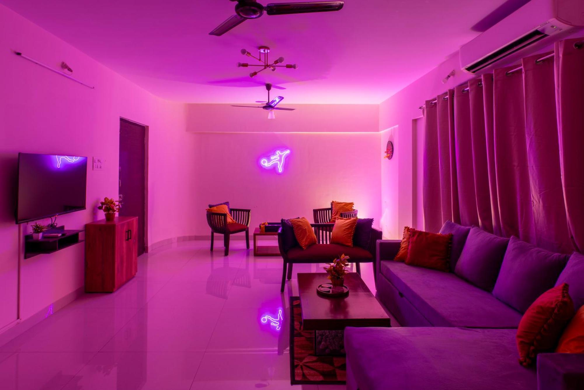 Apartament Spacious, Stylish, Upper Floor 3bhk Near Bkc