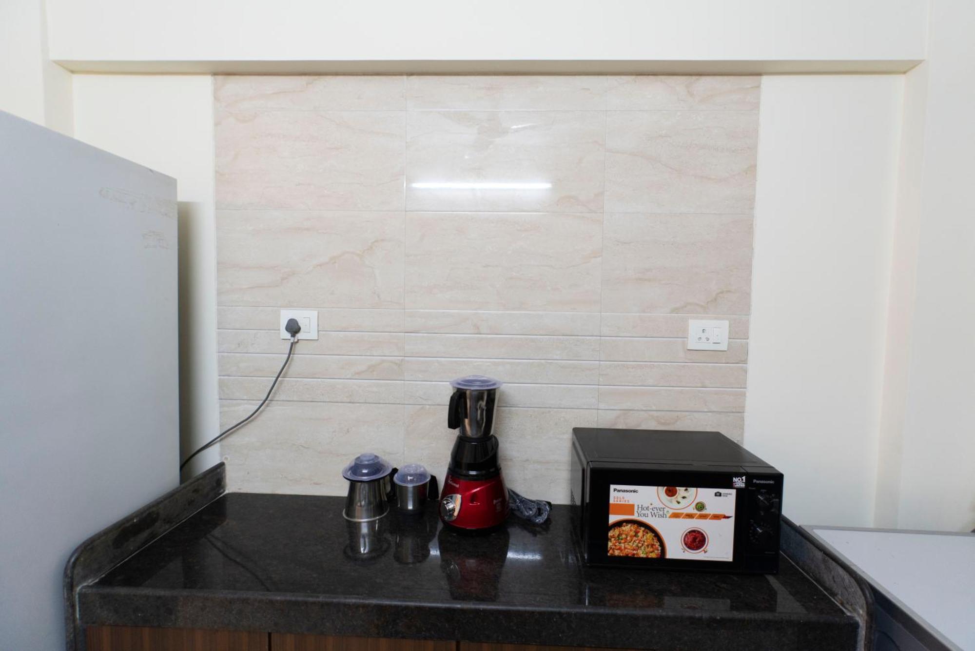 Spacious, Stylish, Upper Floor 3bhk Near Bkc Apartament *