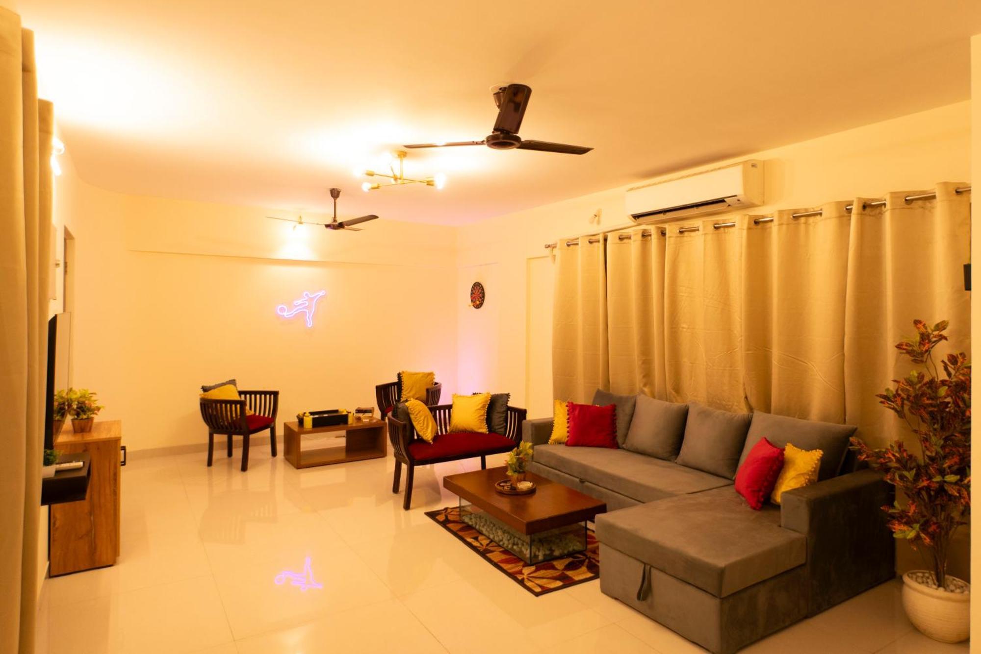 Spacious, Stylish, Upper Floor 3bhk Near Bkc Bombaj