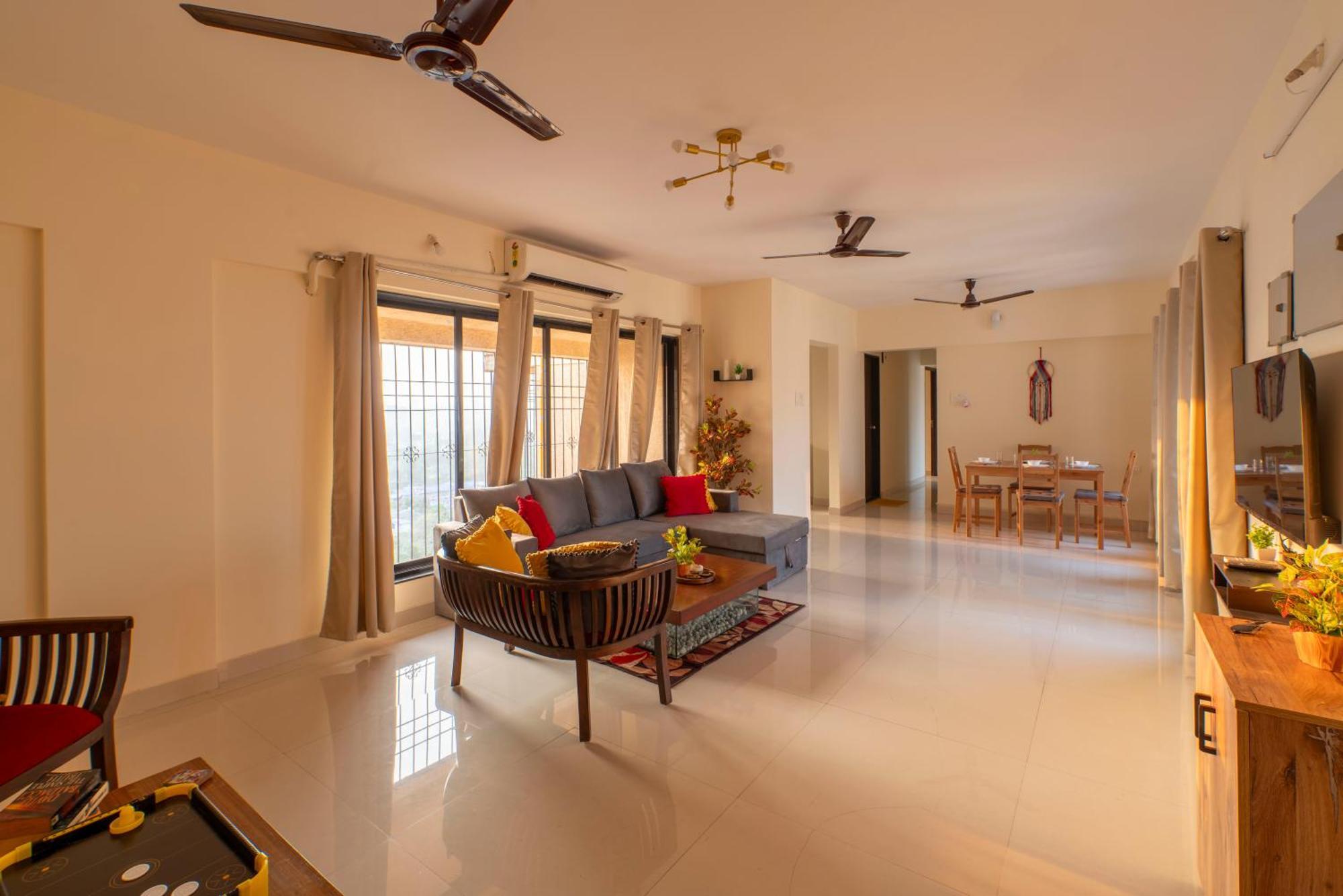 Spacious, Stylish, Upper Floor 3bhk Near Bkc Bombaj